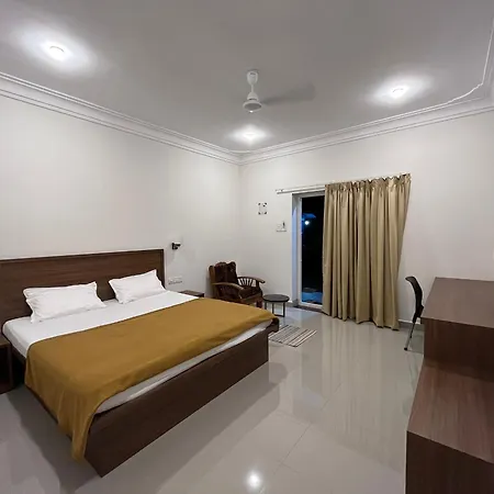 Morjim Sunset Guesthouse - 300 Meter To Morjim Beach Exterior photo