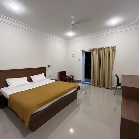Morjim Sunset Guesthouse - 300 Meter To Morjim Beach Exterior photo